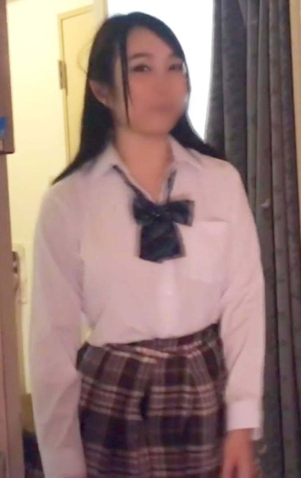 【個人撮影】早〇田大学に通う、童顔巨乳のコスプレ美女(19) 初めての生ハメでデカ乳をぷるぷる揺らしながら何度もイキ狂い、中出しもOK♥