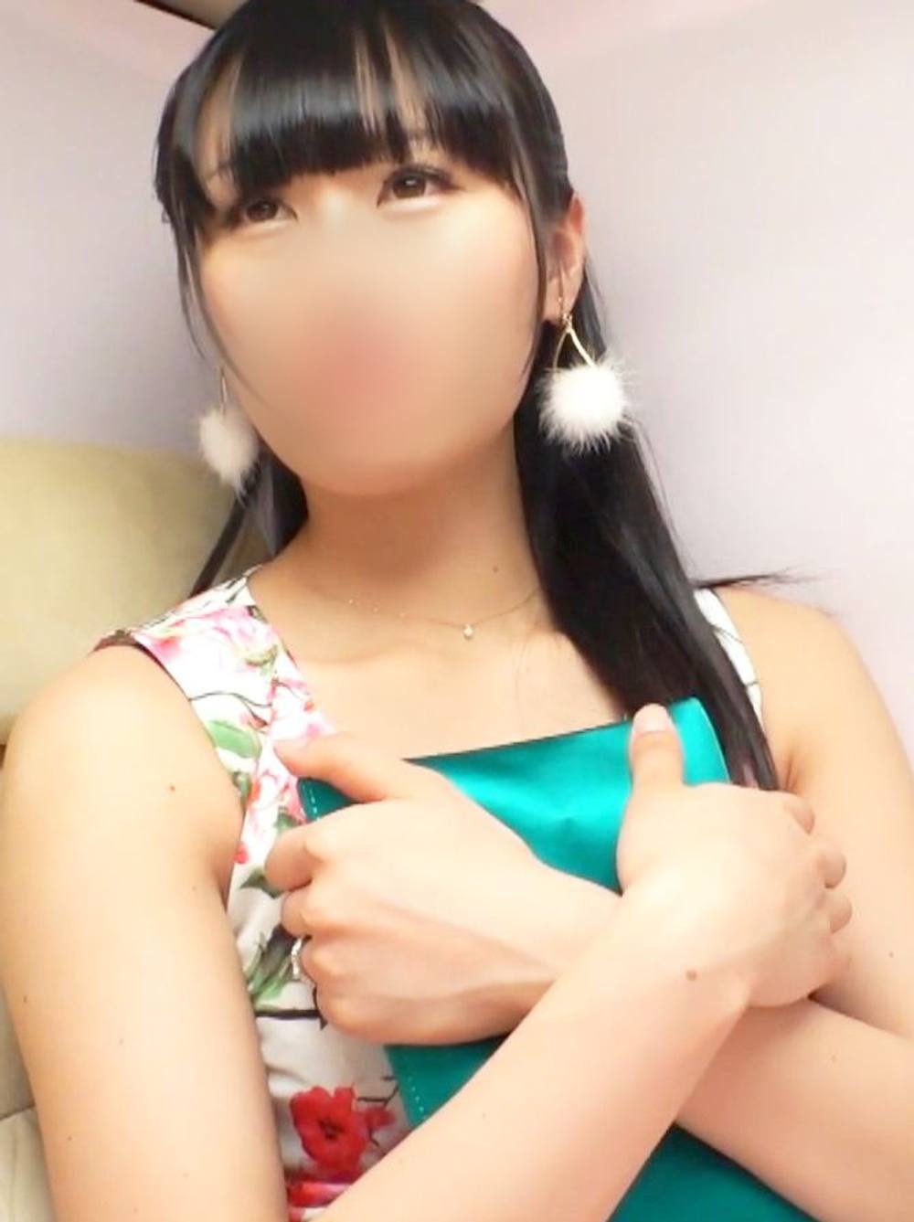 《素人》黒髪で美人な29歳人妻さん♥不倫SEXで喘ぎ狂い♥