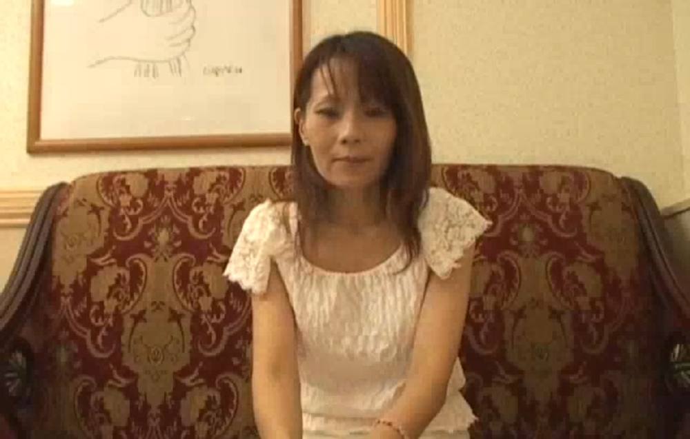 「無修正」人妻ハメ撮り羞恥デート よしこ（45歳）