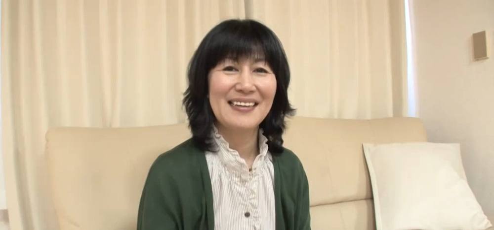 「無修正」人妻ハメ撮り羞恥デート さゆみ （51歳）