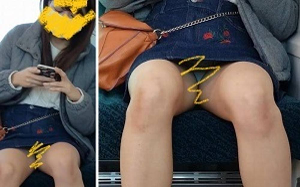 見晴らし良好　膝上デニムでパンティ丸見え　電車対面