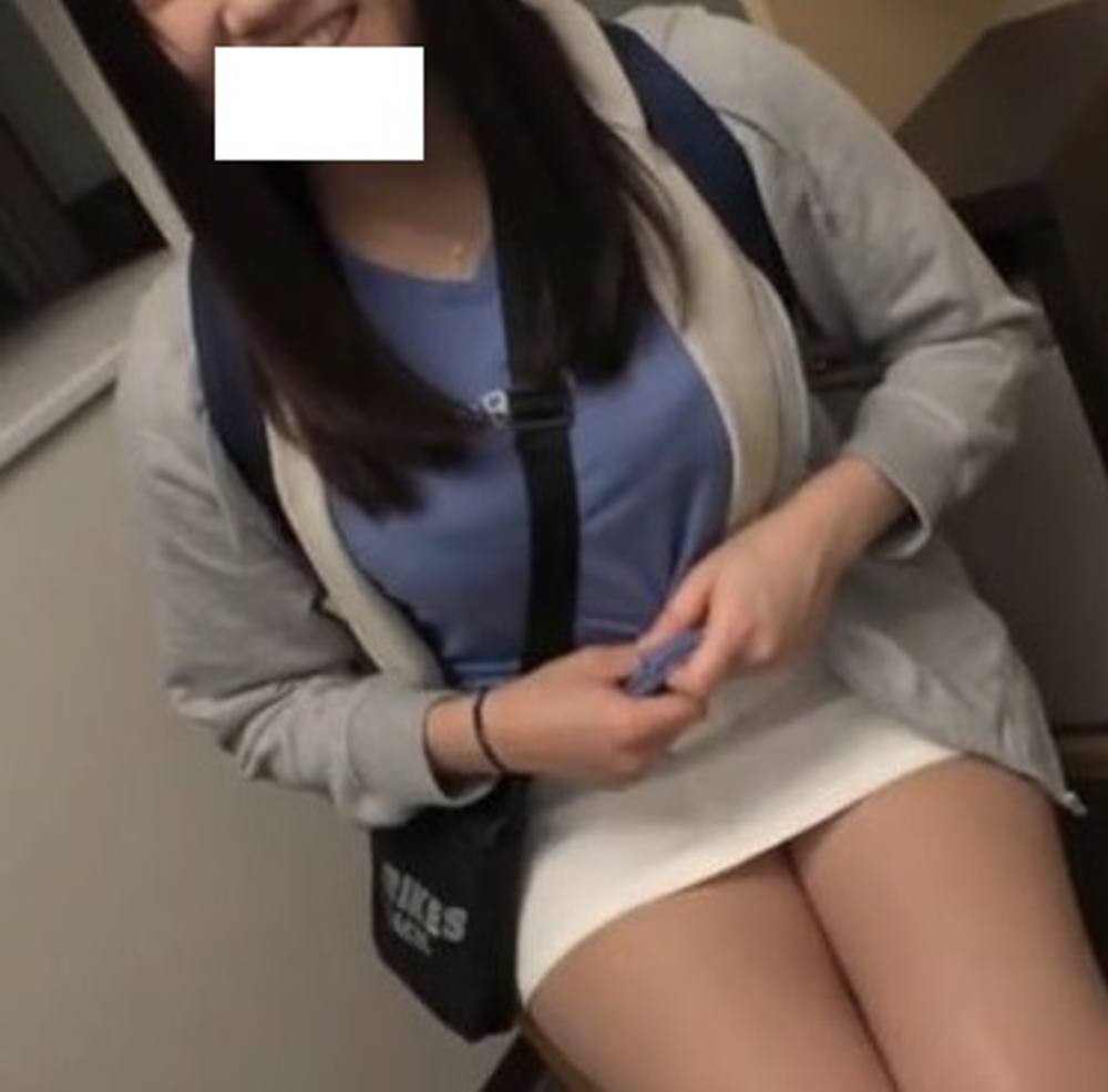 恵まれない人へのボランティアをしている優しい女の子　女子大生19歳　世界の為にエッチ撮影　個人撮影