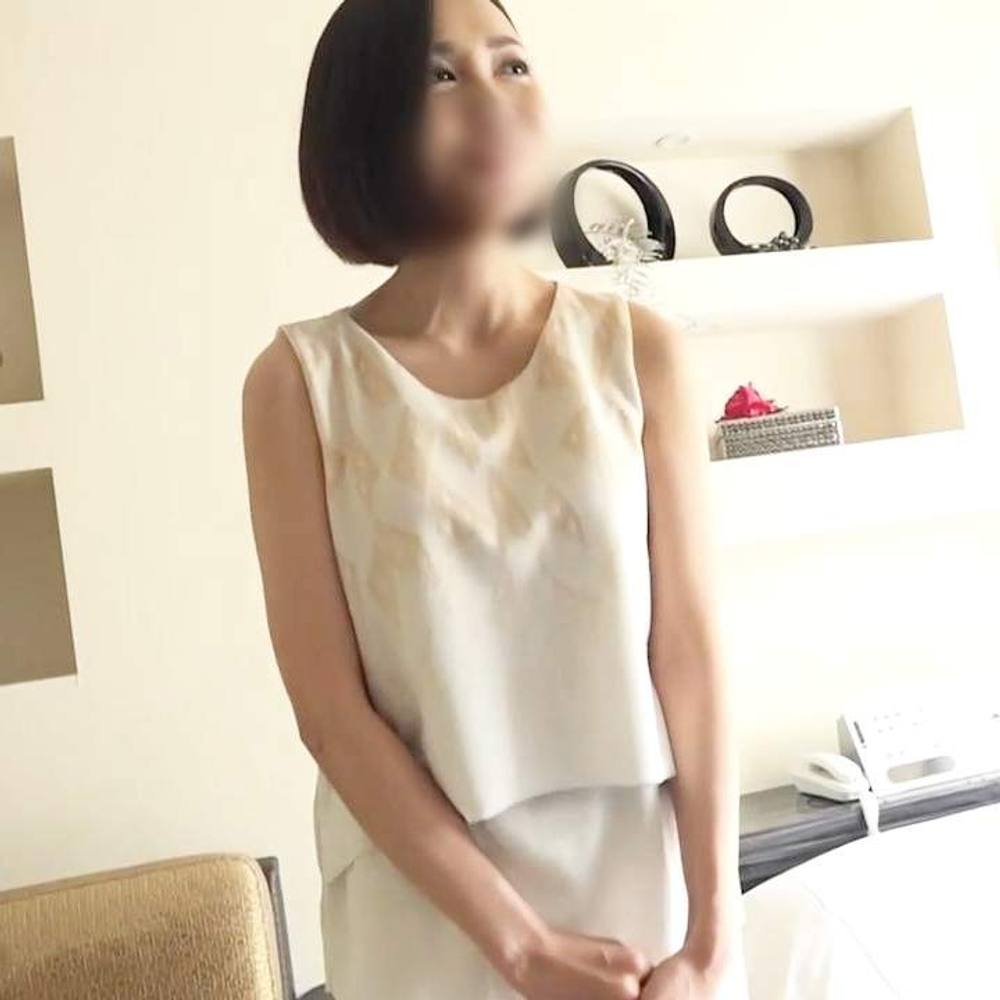 《中出し》間違いなくヌケる剛毛を持つ46歳・美熟女◆真昼のホテルでブルブル痙攣イキまくり！子宮口を激しく突かれるたび全身を震わせ虚空を見つめて異世界へ昇天！膣内射精！