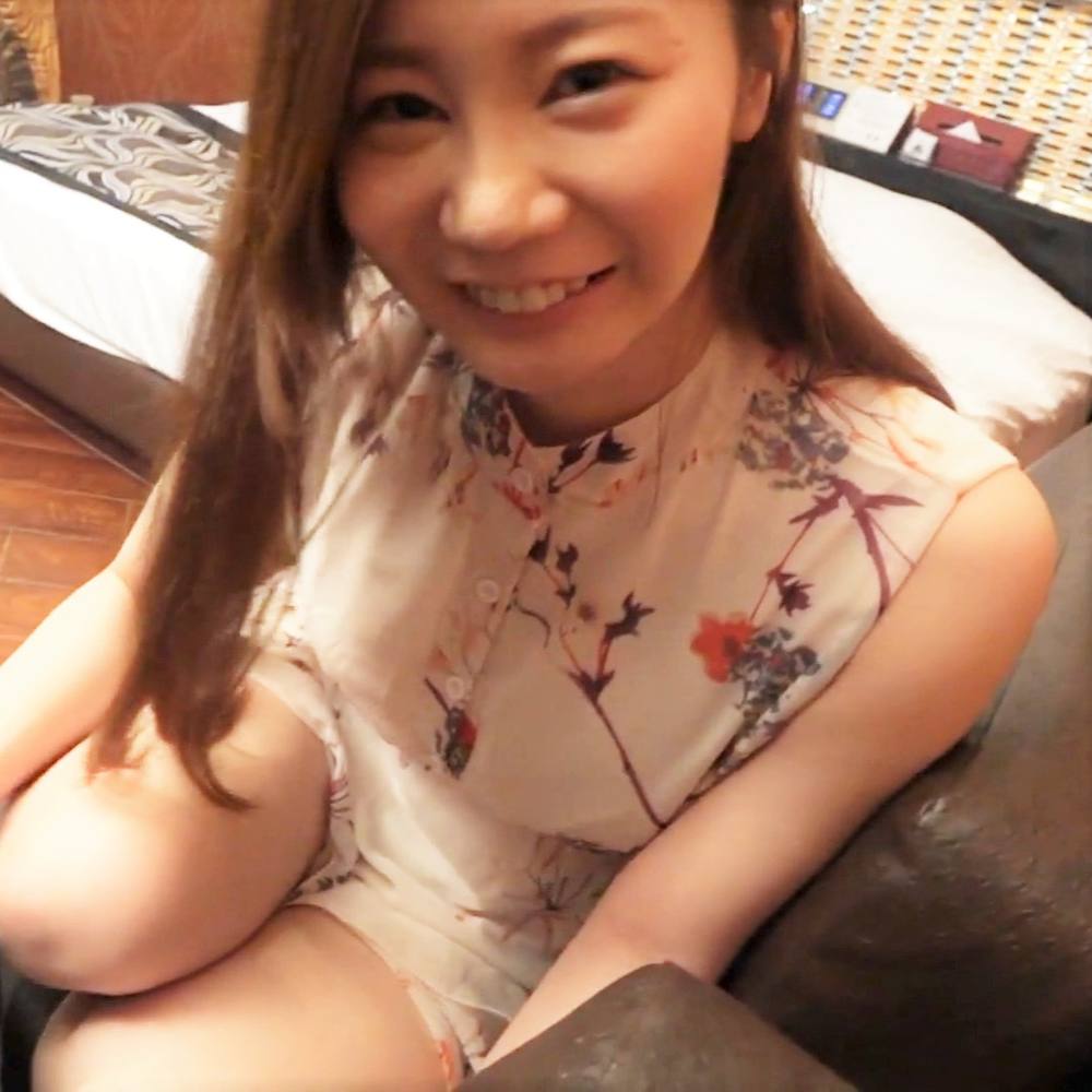 プライベートセックス ハメ流出 行為中に掛かってきた電話に出ながら喘いじゃう