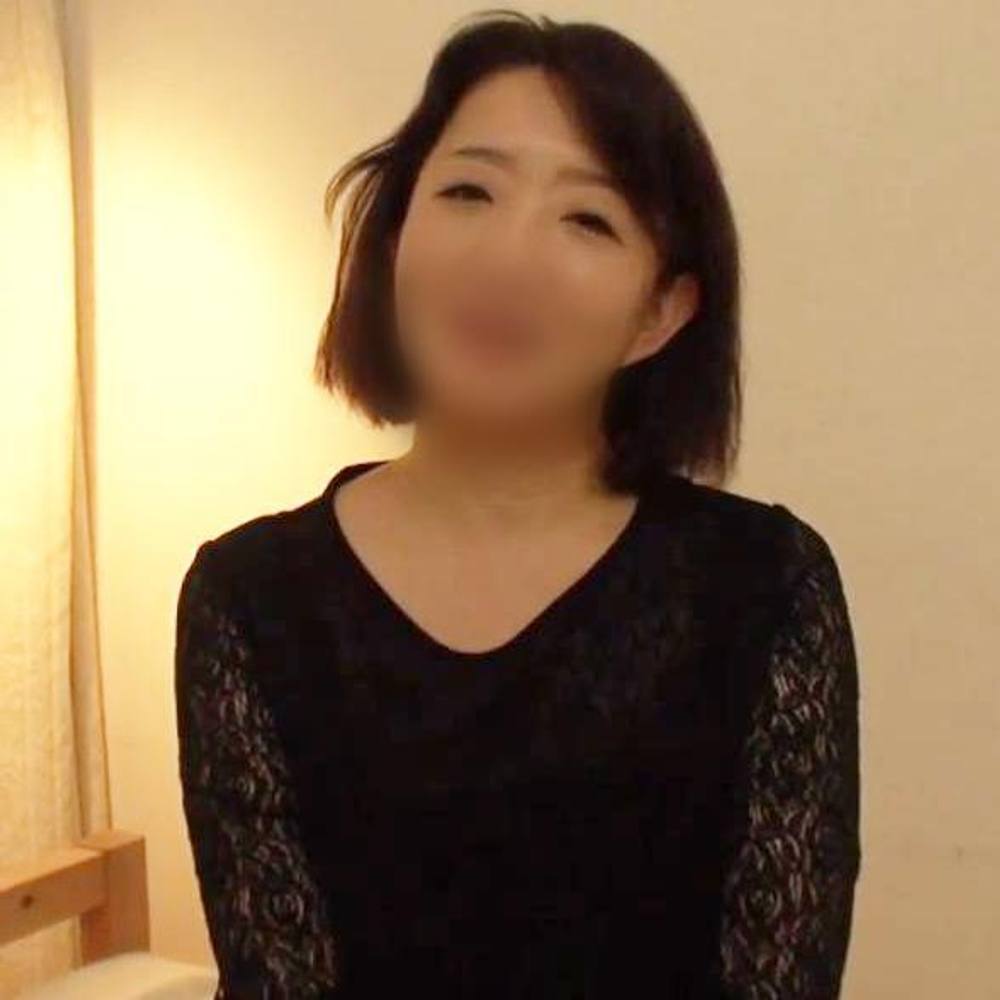 《熟女》乳輪エロいFカップ巨乳おっぱい・濃いぃマン毛の癒し系熟女（52）◆濃厚フェラ・パイズリでご奉仕⇒生チ○ポでヨガりイキ！