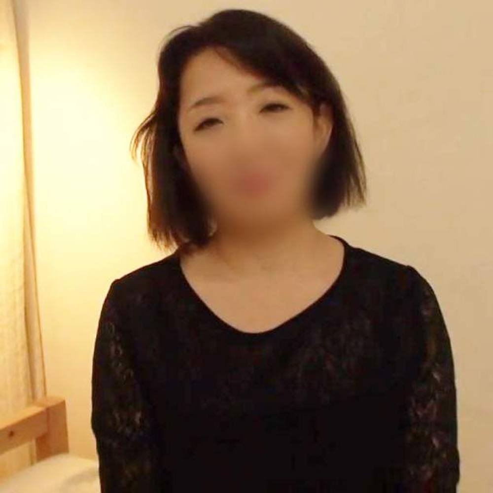 《中出し》男を包み込んでくれそうな笑顔も魅*的な癒し系熟女（52）◆熟れ切ってとろけそうな身体を披露！フェラ・パイズリご奉仕！激しく喘ぎながらイキ果てるエロ熟女に中出し！