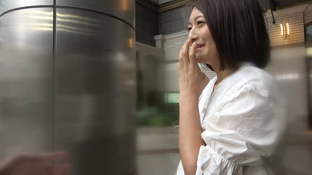 【個人撮影】中野ゆみ激似！？街中で声をかけた色白美女に余すことなくザー〇ン大量射精！！！