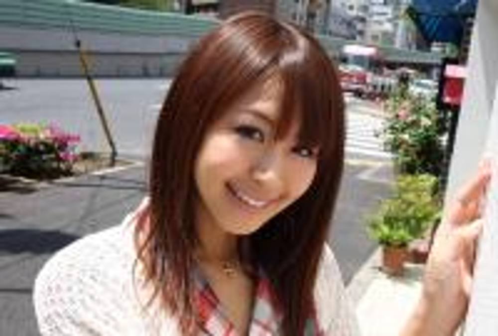 G-AREA「美冬」ちゃんは笑顔の可愛いアクティブで猥褻なコーヒーショップ店員