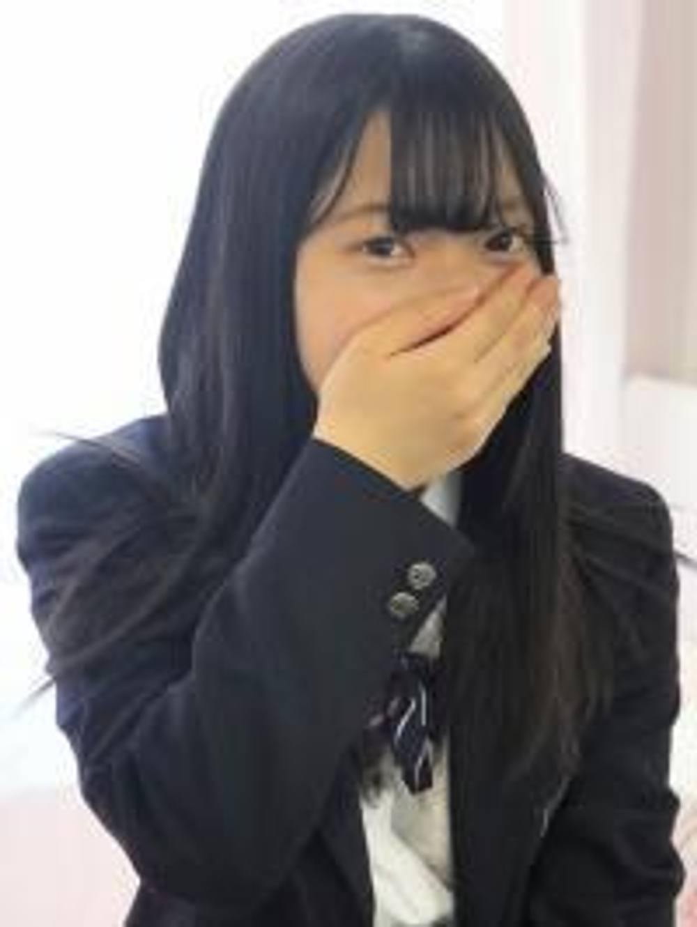 18才乙葉ちゃん顔出し制服Ver！顔のコンディションがまるでお人形なのにハメ撮りって！！