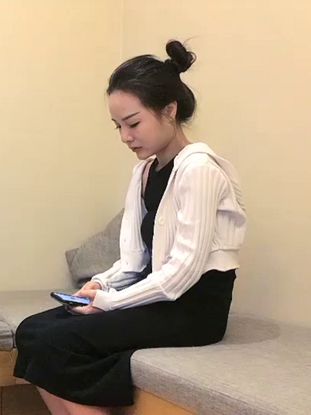 【中華・無碼】約了一位身材嬌小的美乳正妹！狂抽猛送把她幹的哀哀叫！！