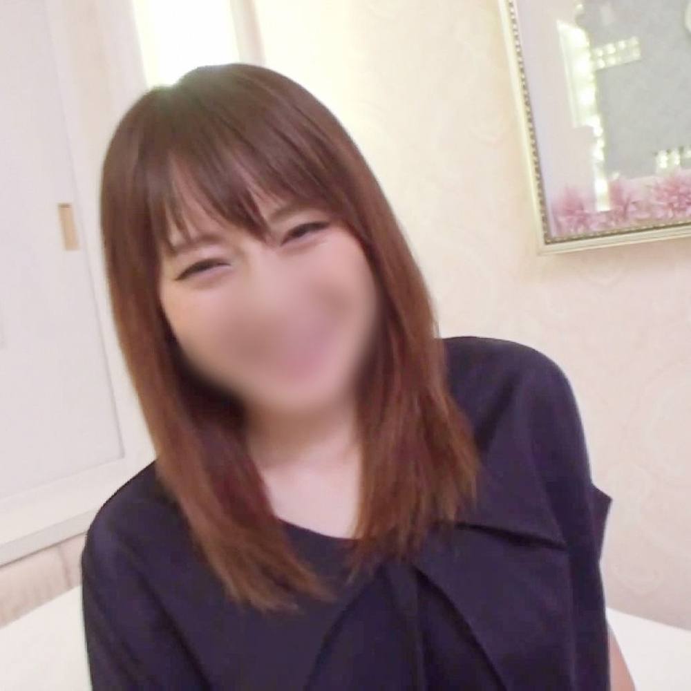 【人妻／熟女】33歳茶髪ロングの清楚美人な*持ち奥さま。スレンダーボディをバックから激ピスハメ撮りセックス。