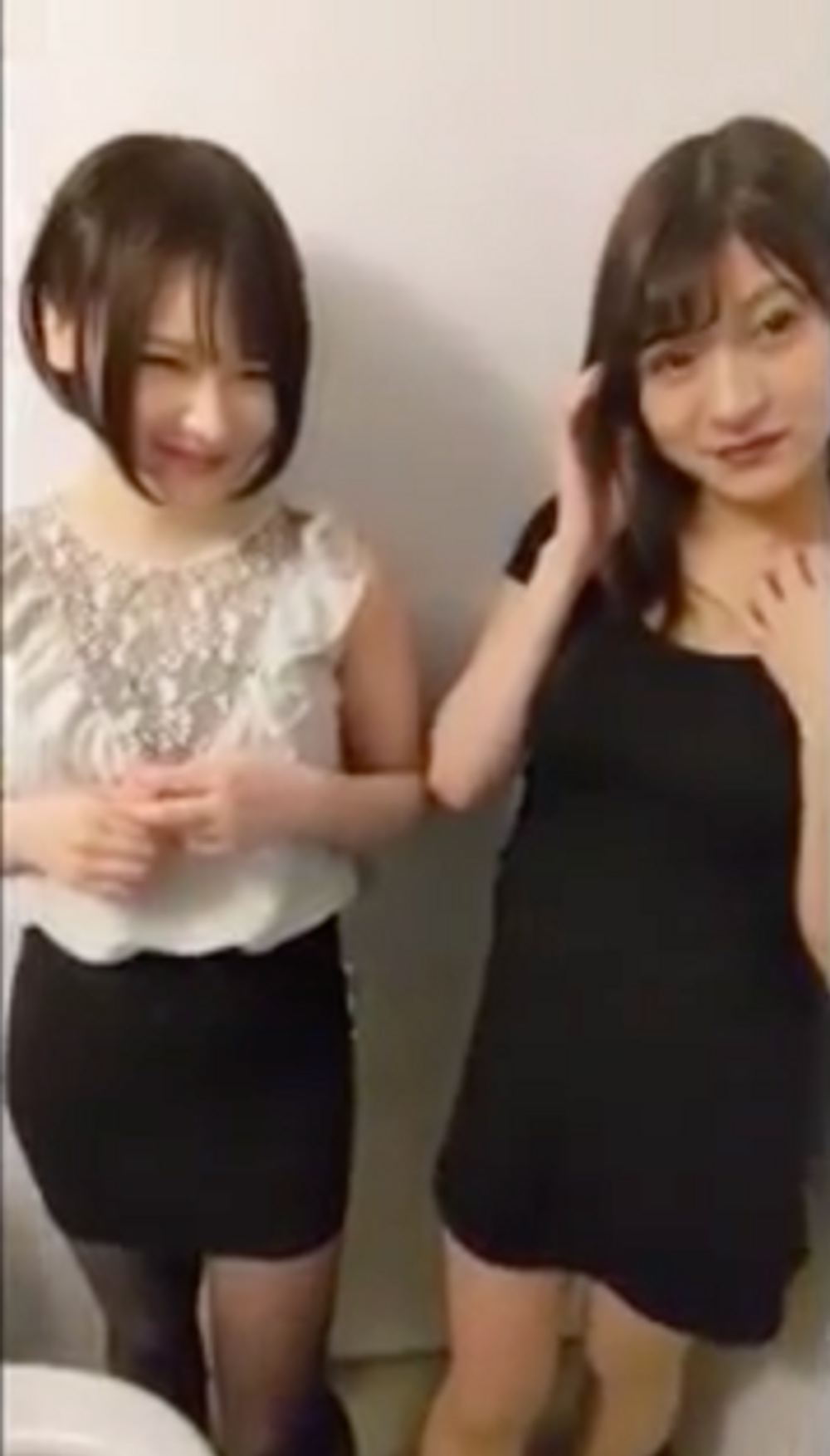 個人撮影 街でナンパした巨乳JD美女をトイレに連れ込んでハメ撮りしてみた