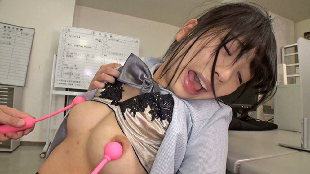 乳首だけでイケるオンナってエロくね？日本人女性人口比率1%の奇跡の目撃者に貴方はなる…！