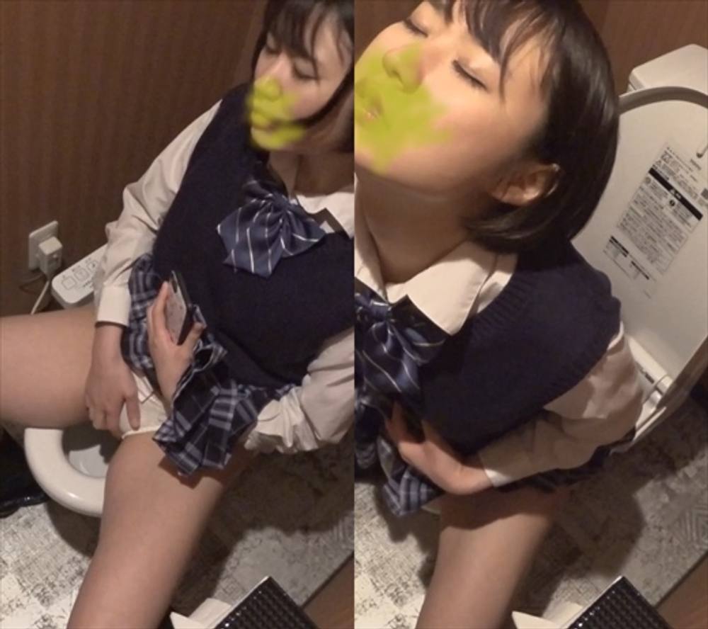 デパートのトイレでこっそりオナニーしちゃうJ〇③