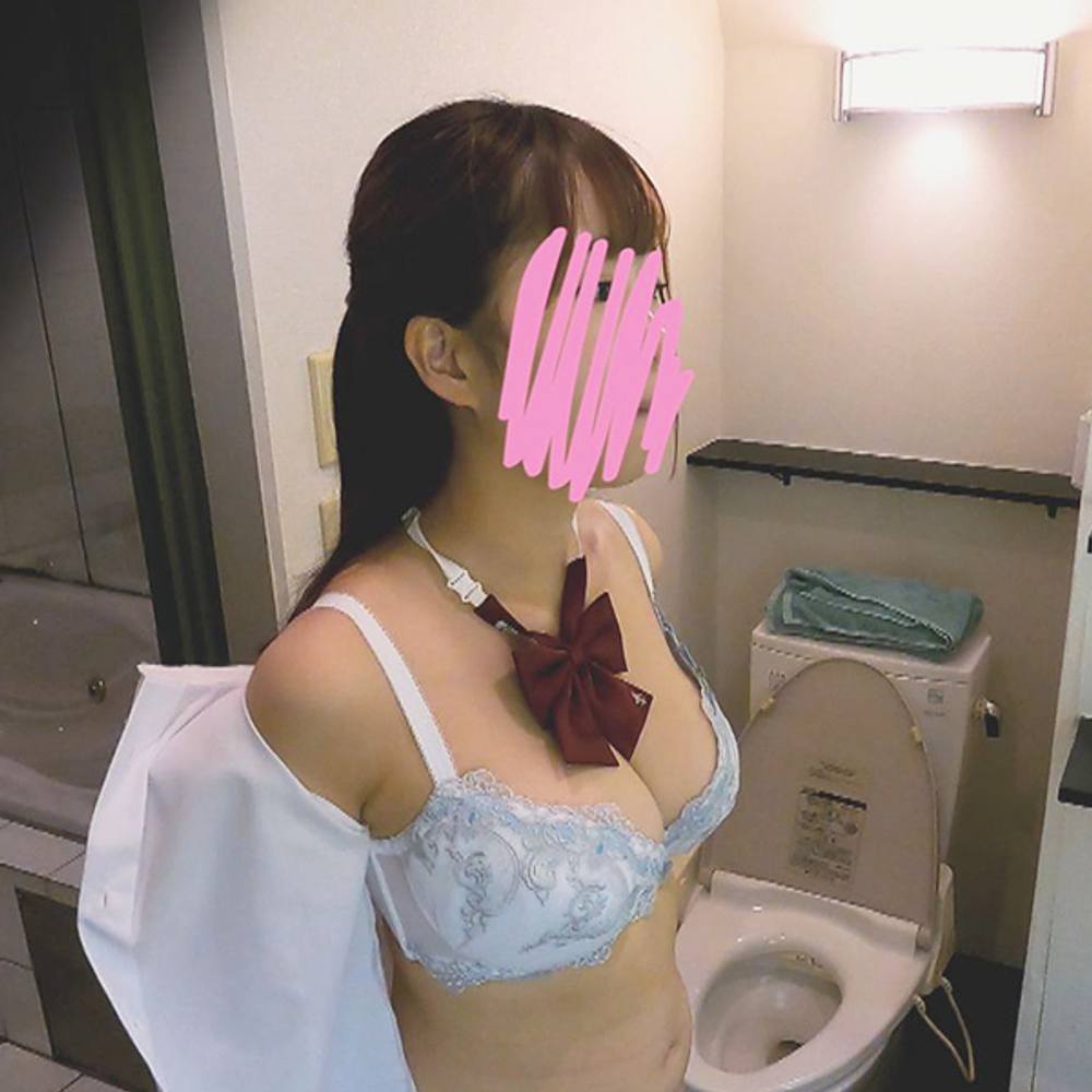 うっかりシャワオナしちゃった令和の清楚系爆乳J/K