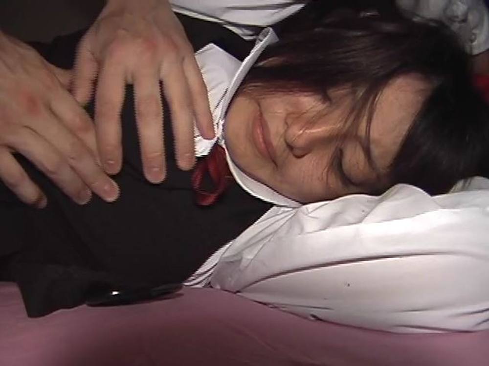 制服美少女膣内射精4時間DX