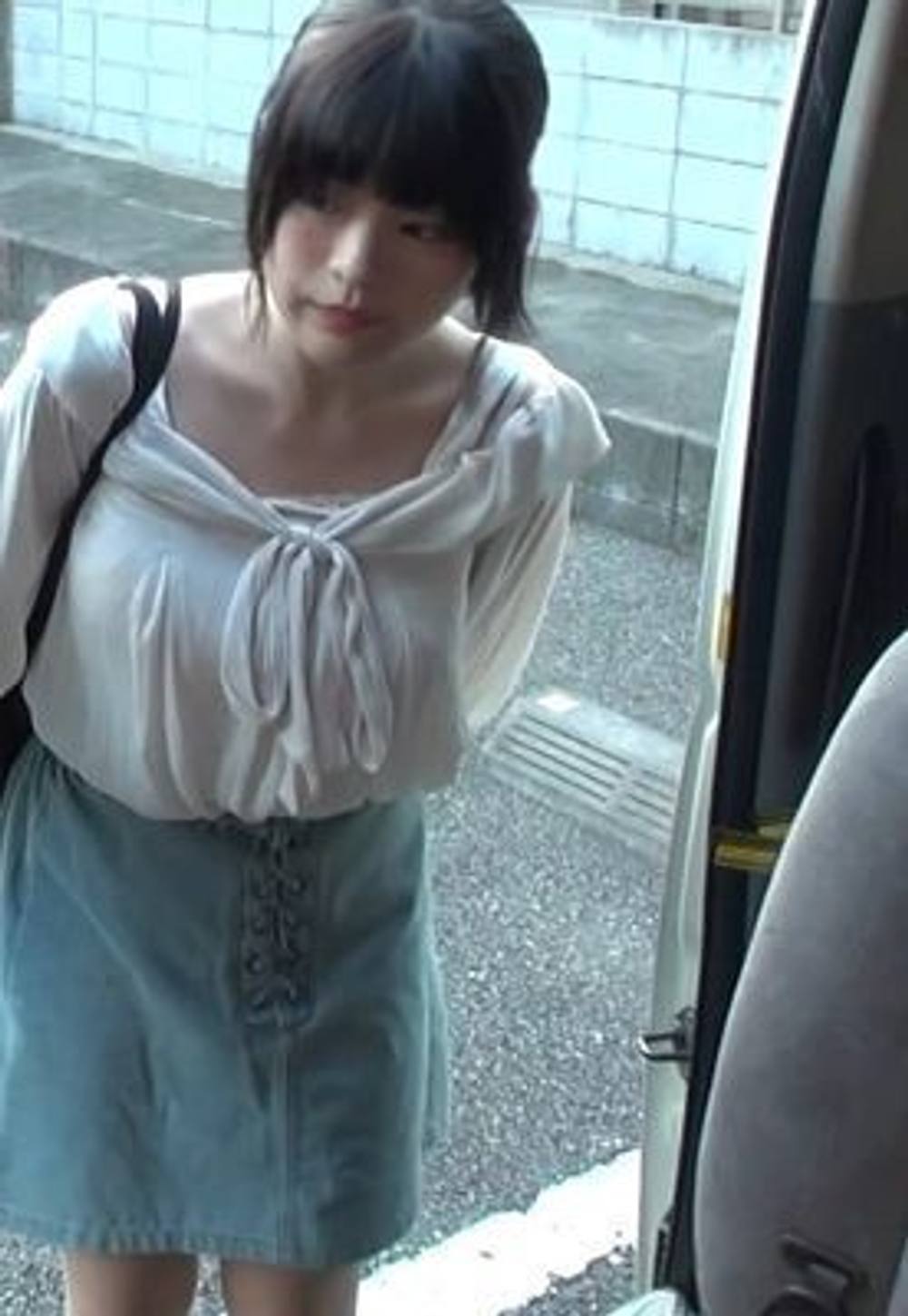 【連続膣中イき】デカクリ爆乳ロリJ〇　車内フェラ　子宮破壊鬼ピストンで無許可中出し。　※個撮/素人/美少女