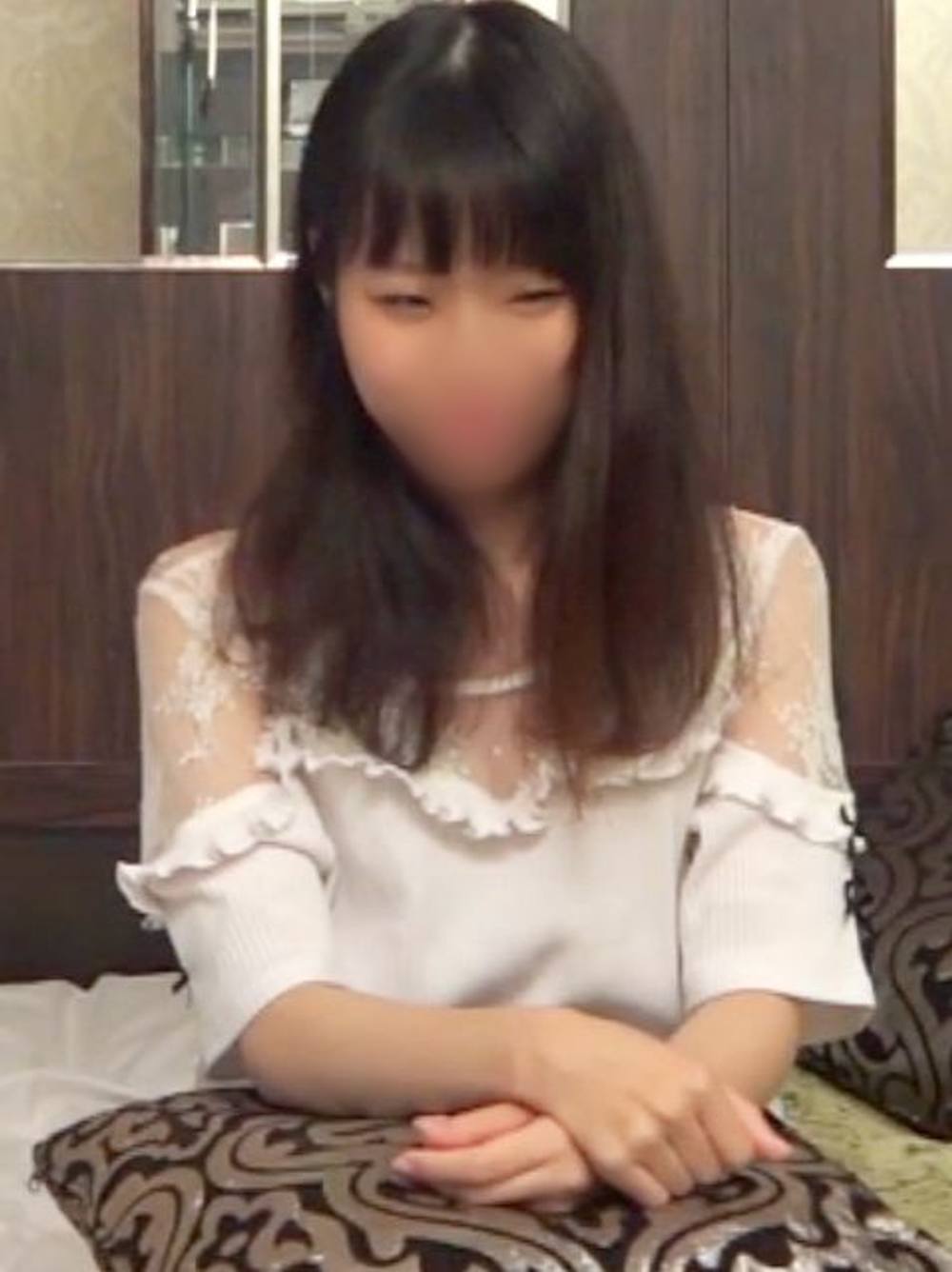 《素人》照れ屋で華奢なカラダつきの守りたくなる美少女♥でも中身はおちんちんが大好きな変態ちゃん♥