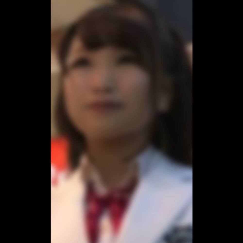 ※事務所公認撮影【18歳アイドル】中出しハメ撮り会開催。ファン獲得のためならベッド上でも華麗に股広げ。