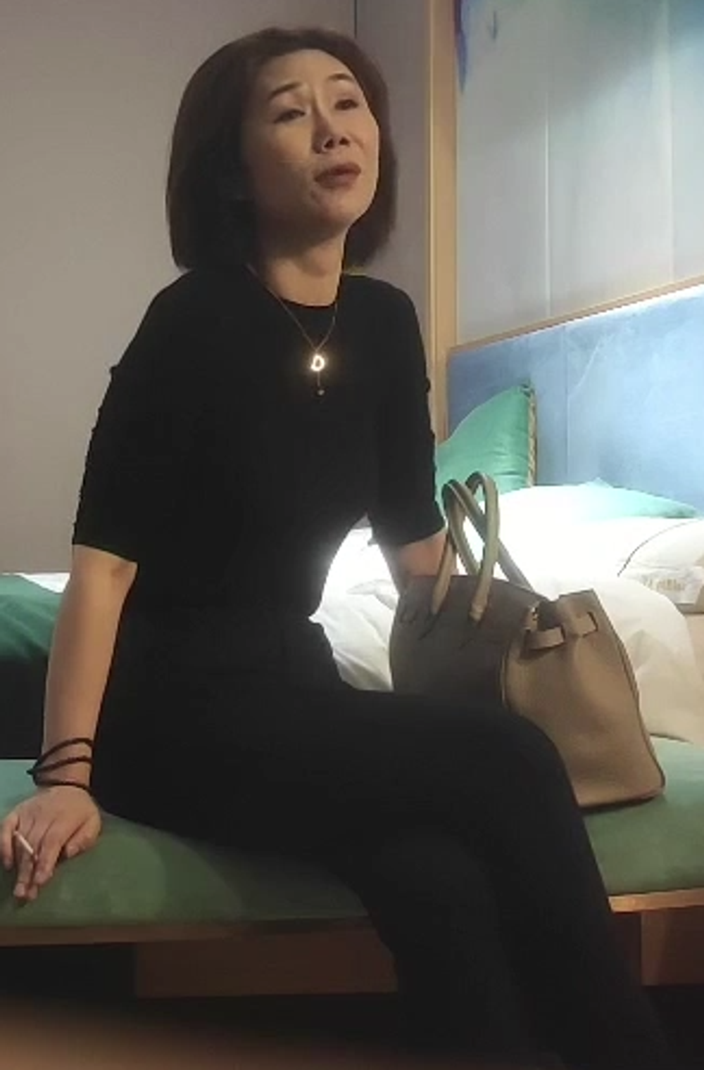【ラブホ・隠し撮り】中国美人お姉さんとの出会い~658