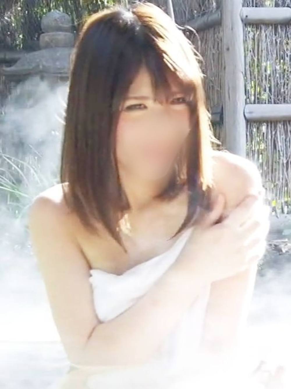 【素人】色白で綺麗な彼氏持ち清楚ちゃん♥ 旅館で初対面の男と浮気SEX!