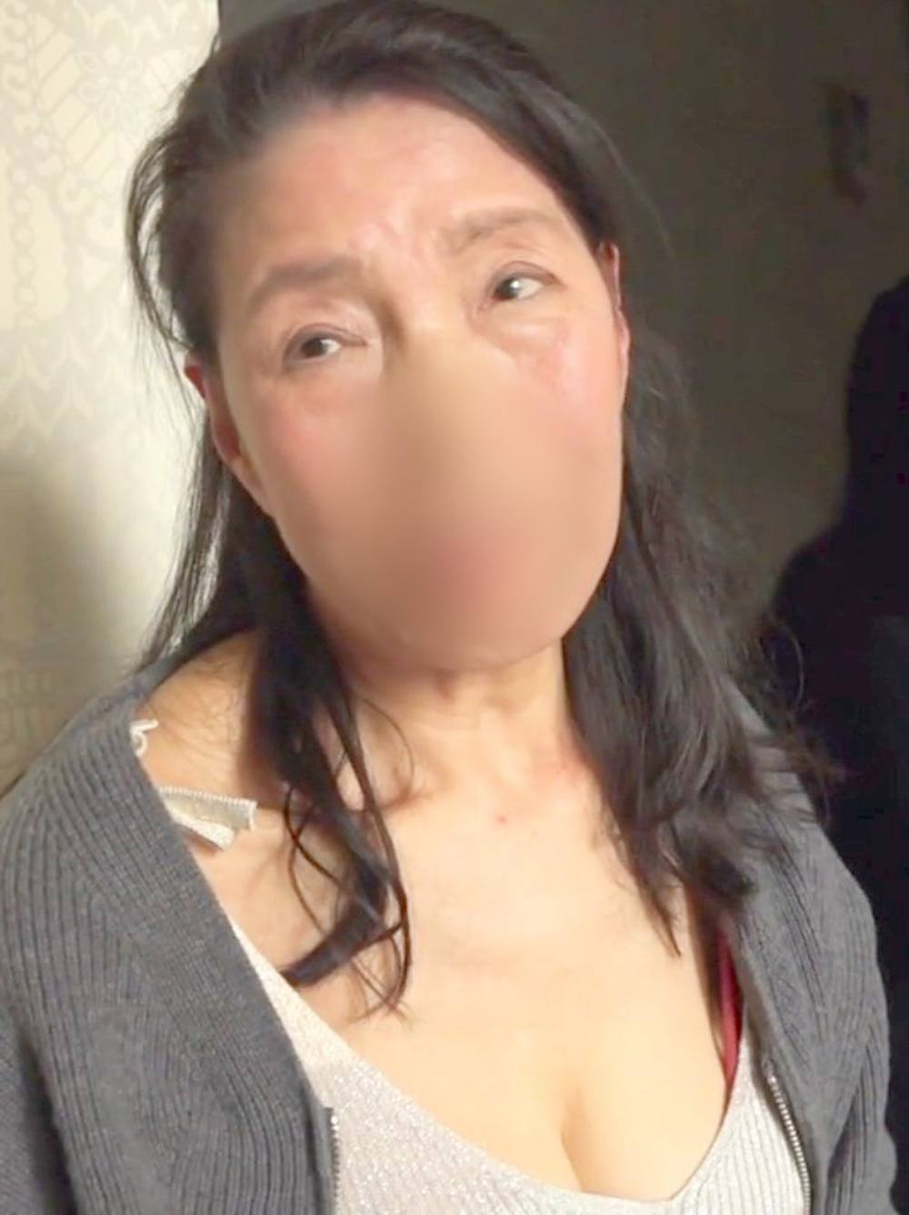 【個撮】50歳の淫乱熟妻さん！久しぶりのチンポで理性ぶっ飛び！