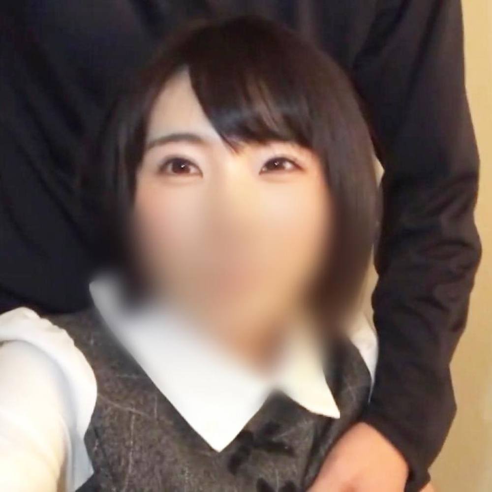 【個人撮影・ハメ撮り】童顔美少女◆スク水H⇒電マオナニー⇒制服FUCKを堪能し童顔美少女に口内射精！