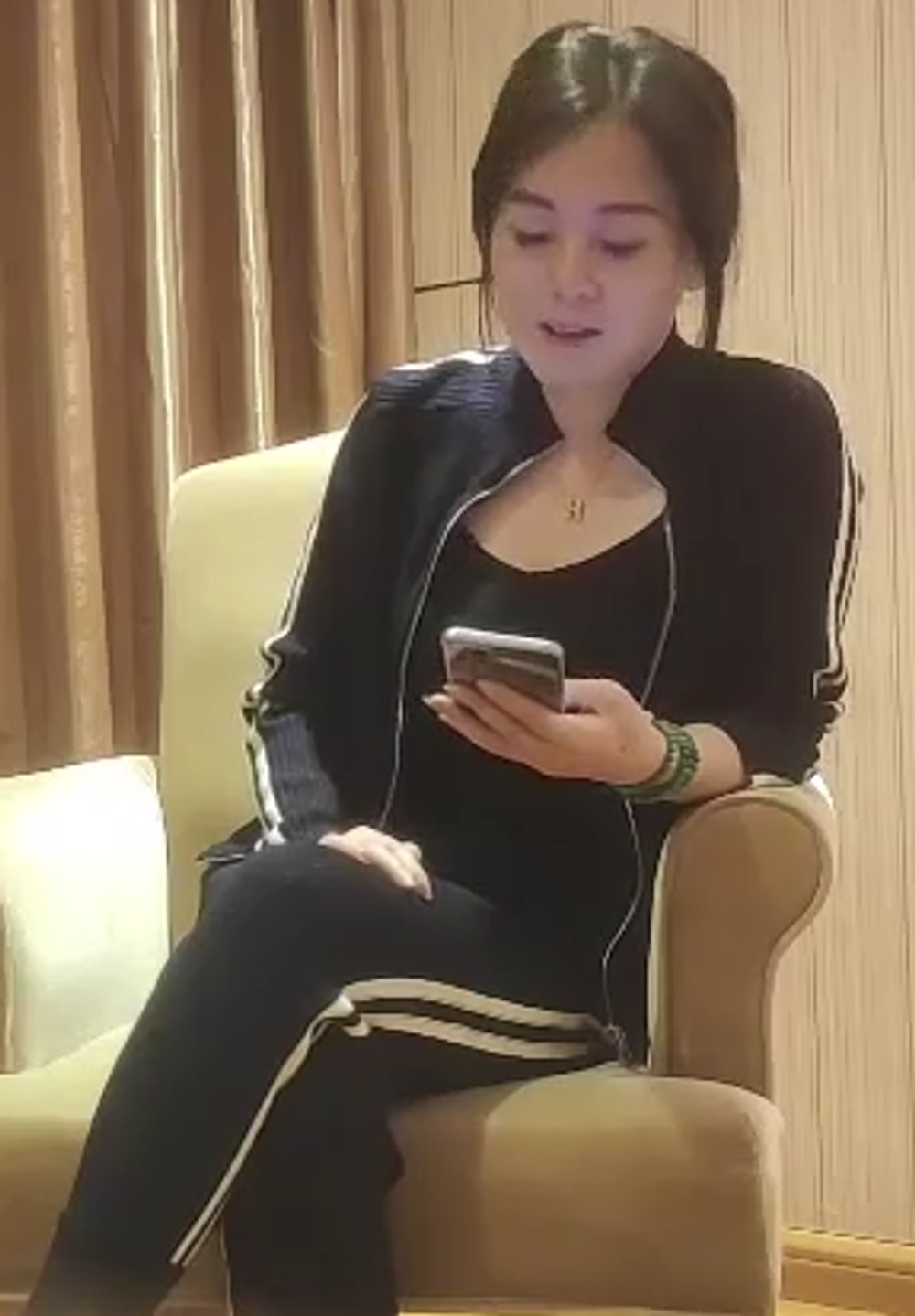 【ラブホ・隠し撮り】中国美人お姉さんとの出会い~651