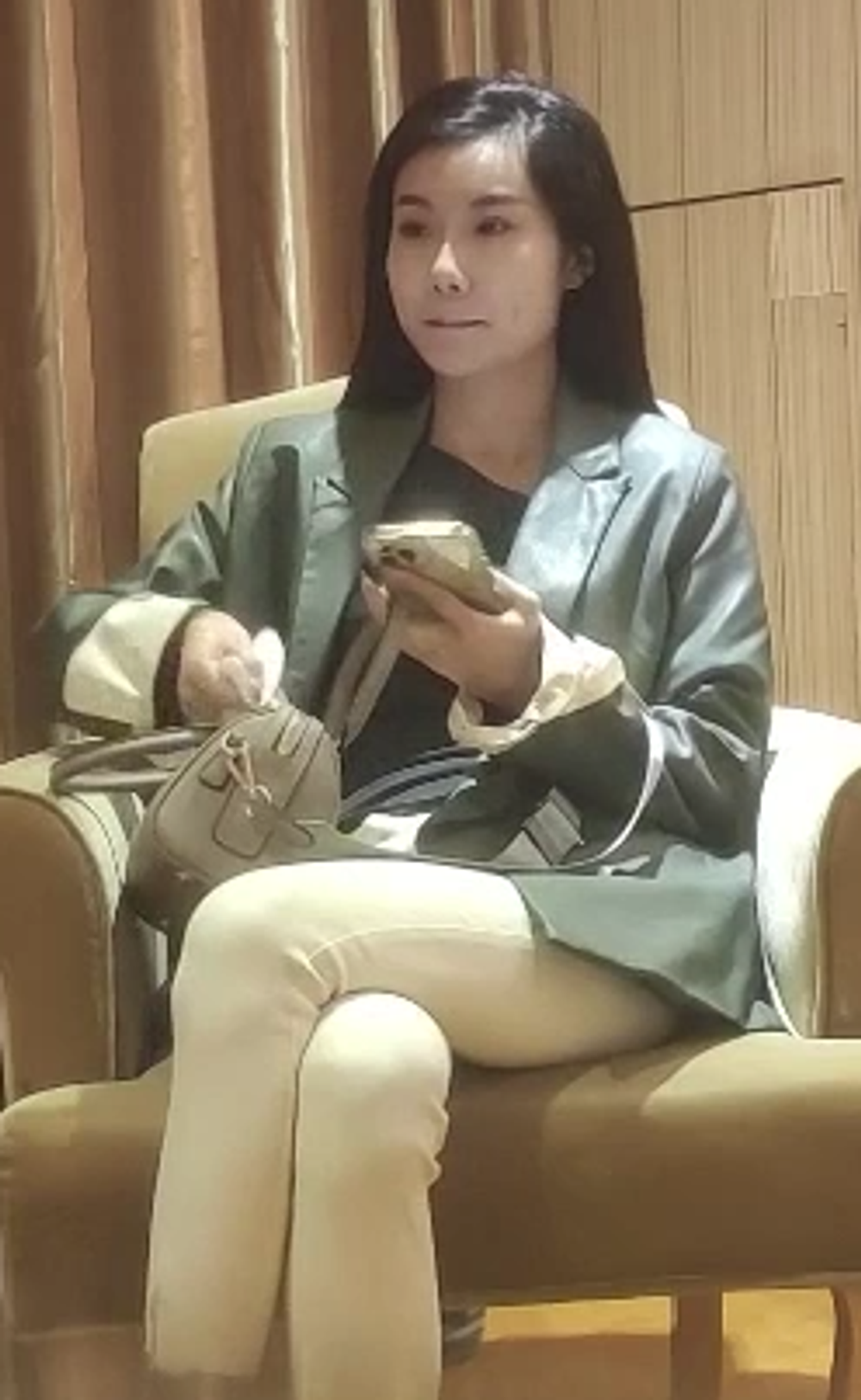 【ラブホ・隠し撮り】中国美人お姉さんとの出会い~661