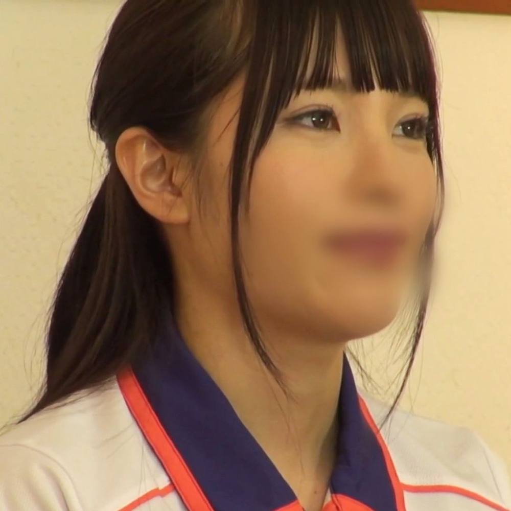 【女子大生】ロリ系テニス女子のハメ撮り映像。膣奥ガン突きして中出しフィニッシュ。