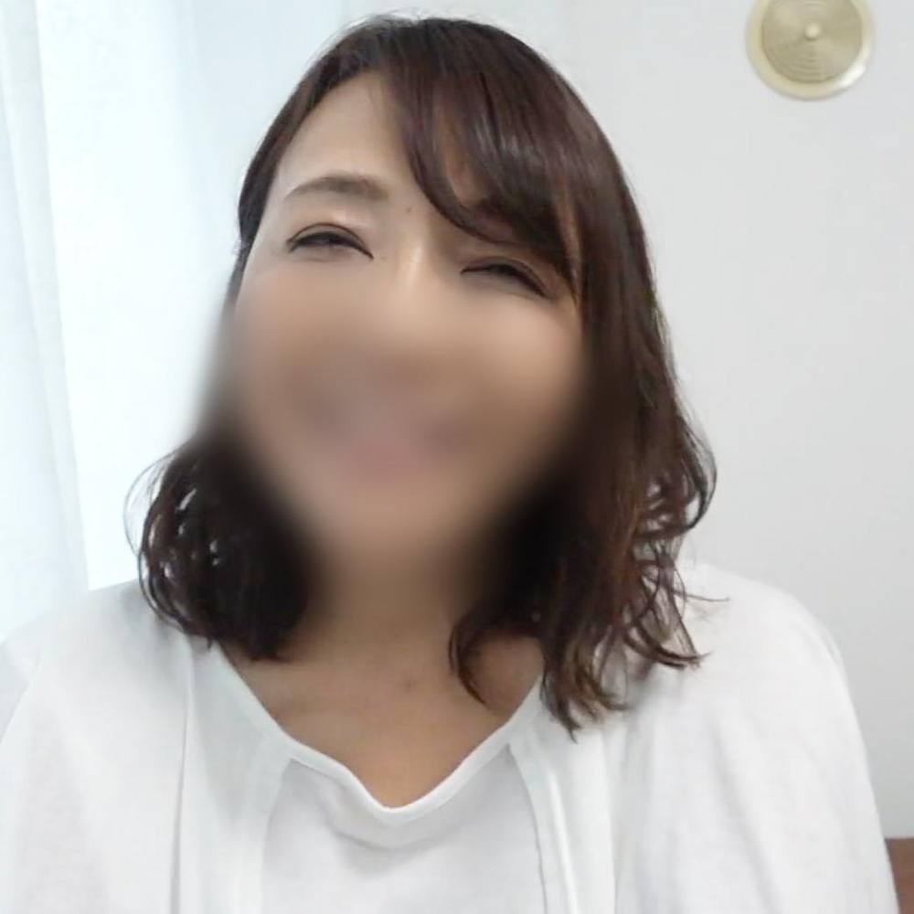 【熟女・中出し】オンナの色気たっぷりの美熟女！嬉しそうにセックスの快楽に溺れる美しい熟女に大量中出し！