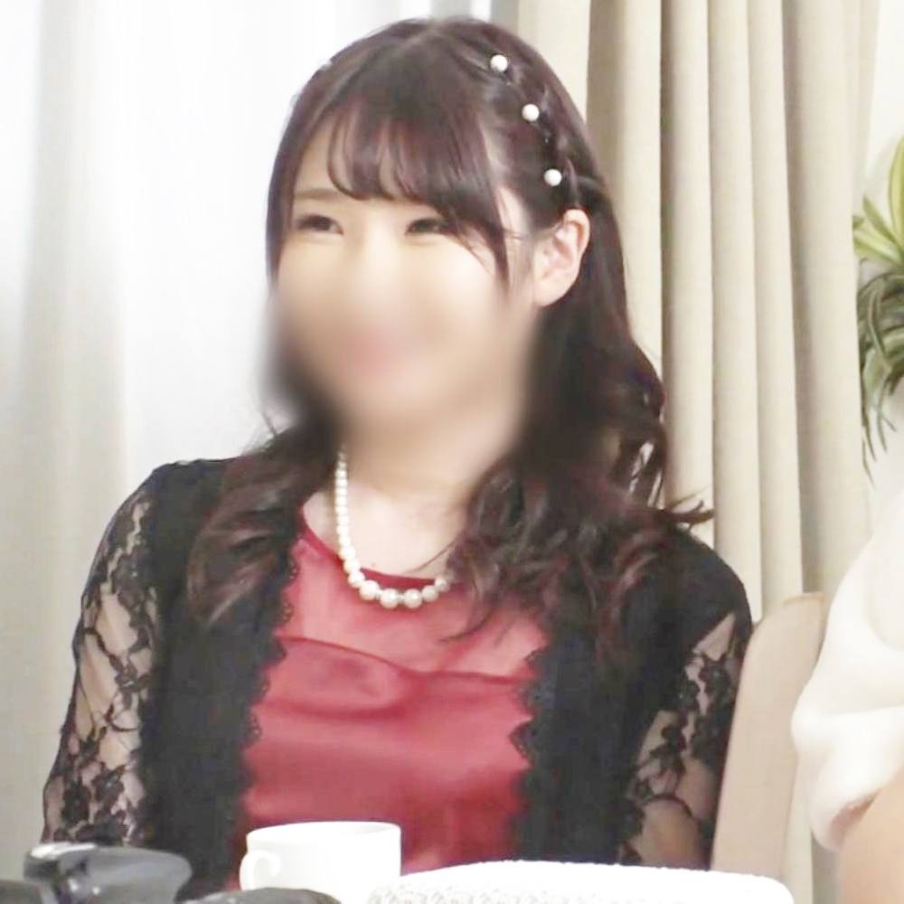 【個撮・ハメ撮り】結婚式帰りのほんわか癒し系の美少女をナンパ◆清楚な美少女が巨根で淫乱化！どっぷり精子放出！