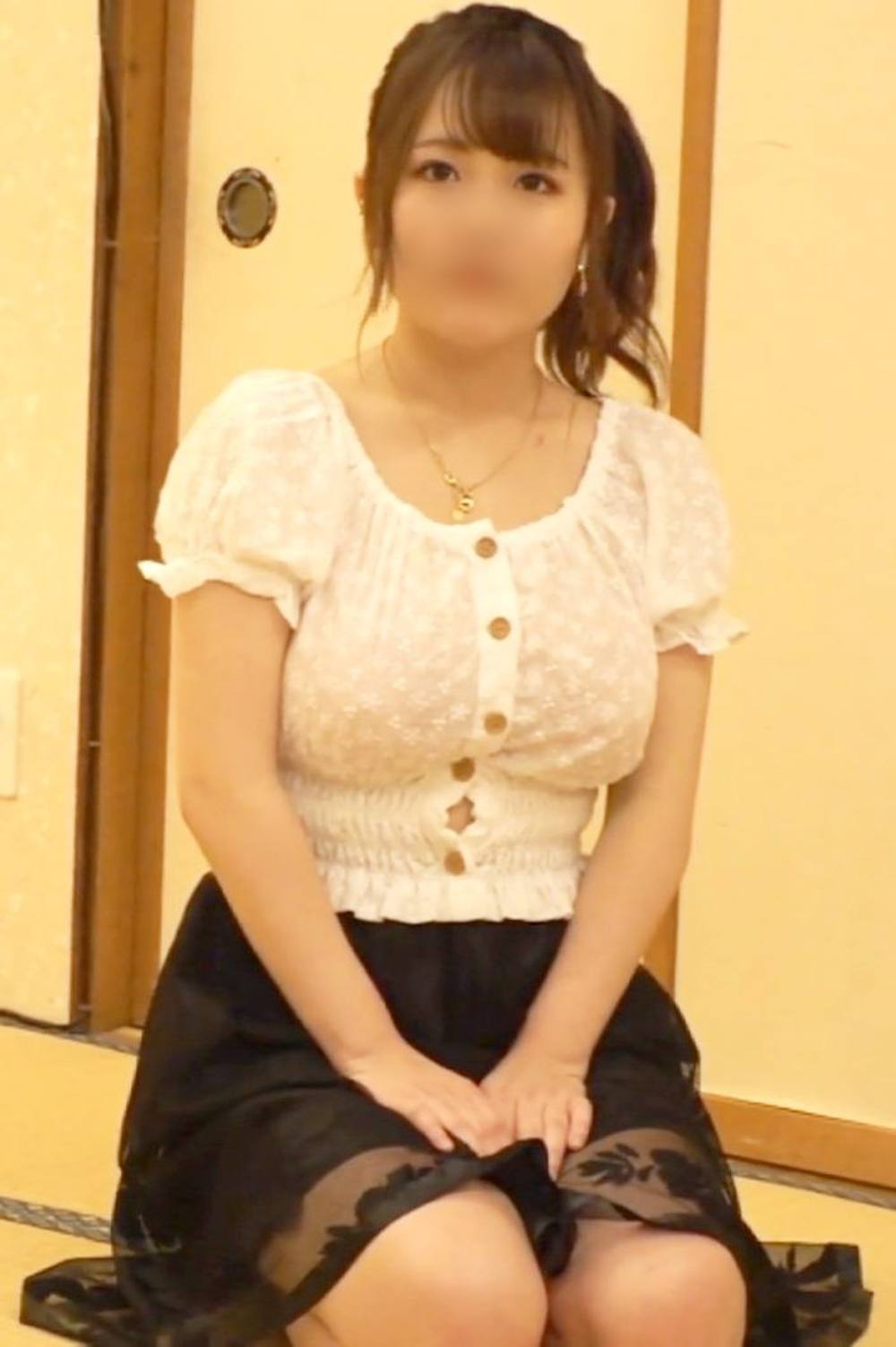 【個人撮影】美尻でエッチな体のお姉さん♥ 素股をしているうちにうっかり生挿入！