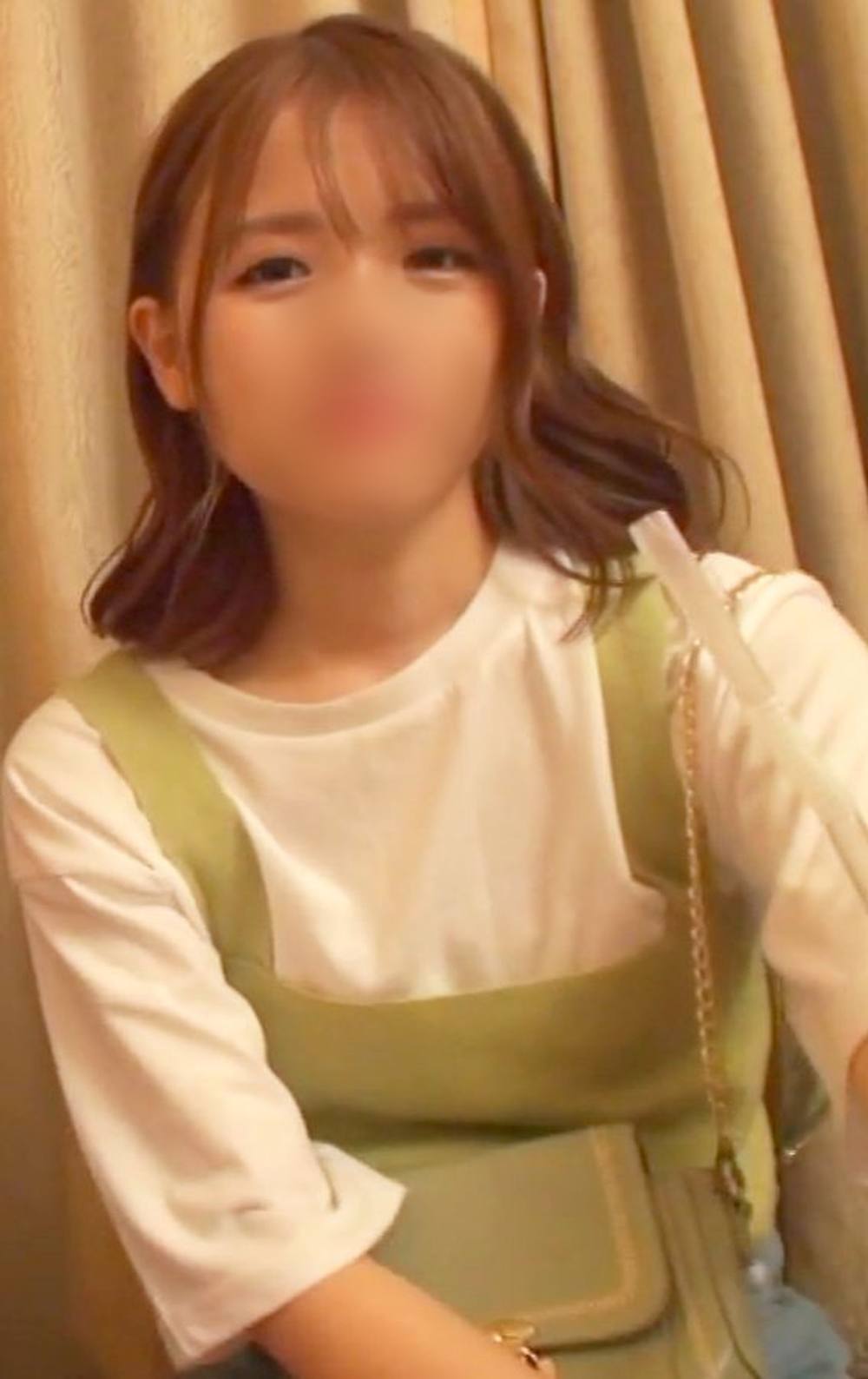 【個人撮影】小柄でちっぱいの女の子(20歳)♥ キツキツおまんこは常に愛液でぬるぬる♥