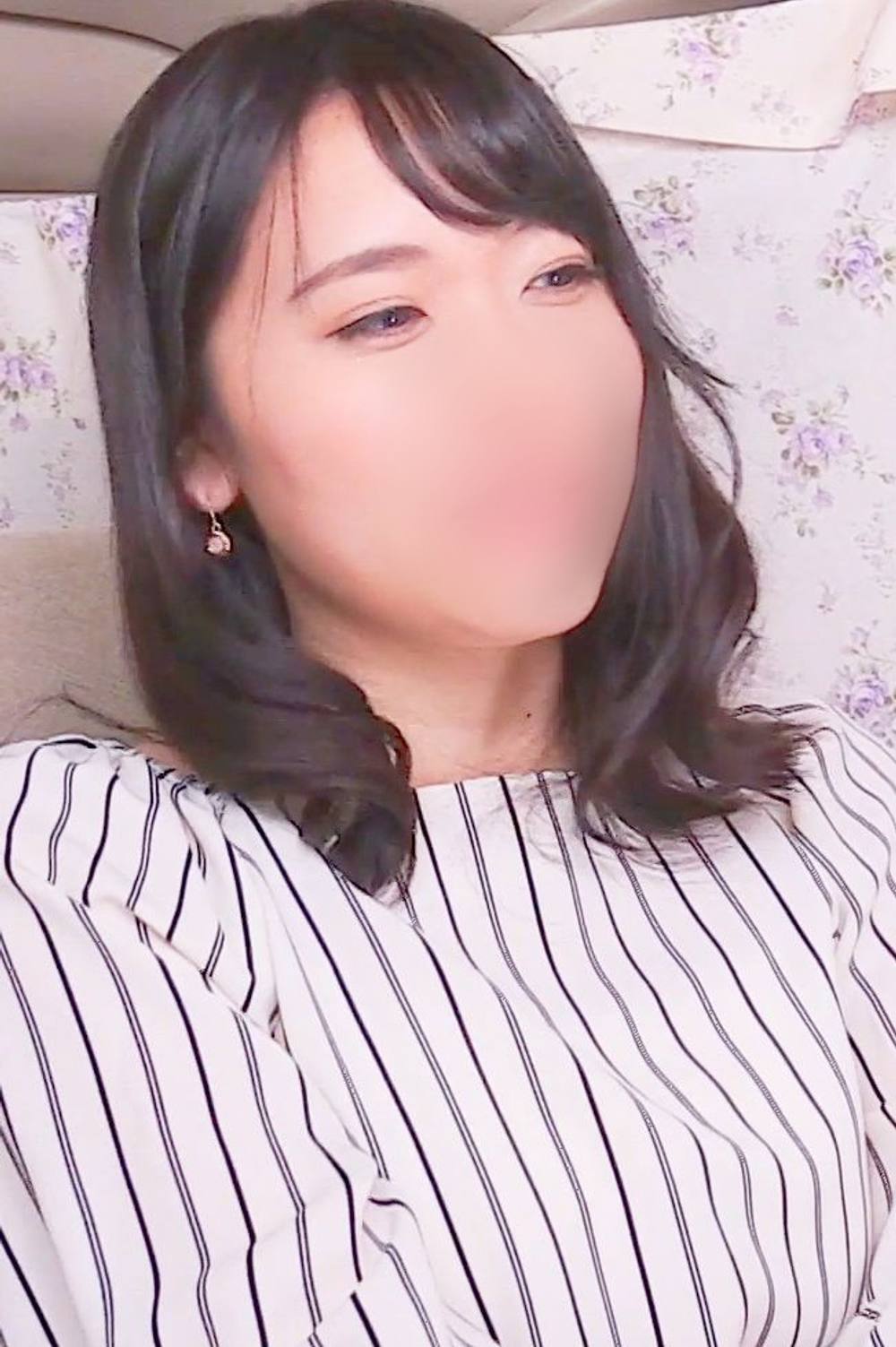 【個人撮影】清純で綺麗な美人若妻さん♥ 乳首吸いとバイブ責めでエロ汁まみれに♥