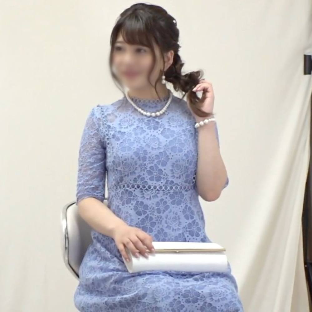 【個人撮影】見た目は清楚な色白美女。撮影中にセクハラしたら変態性●隷化→中出し！