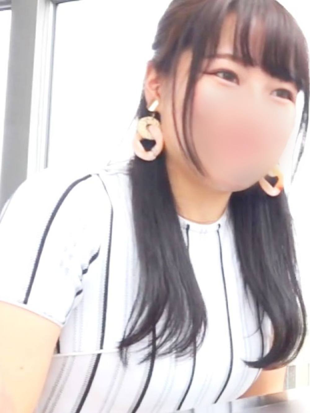 【個人撮影】めちゃくちゃ可愛いパイパン美女(21歳)♥ 普段は控えめな性格ながらもSEXとなると積極的に！？