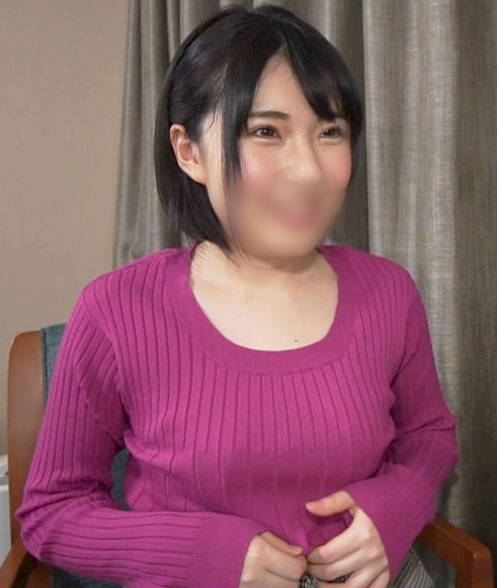 【素人】清楚な雰囲気とは別人の顔を見せるお姉さん！ 乳首が敏感なおっぱいを爆揺れさせちゃいます