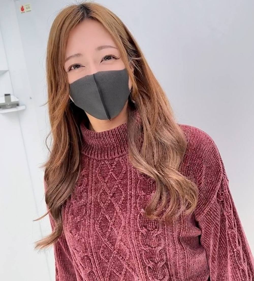 【個撮】事務員OLとキャバ嬢の両刀使いｐ活美女。高嶺のスレンダーな身体にガン突きで目がトロン♥大量生中出しハメ撮り！