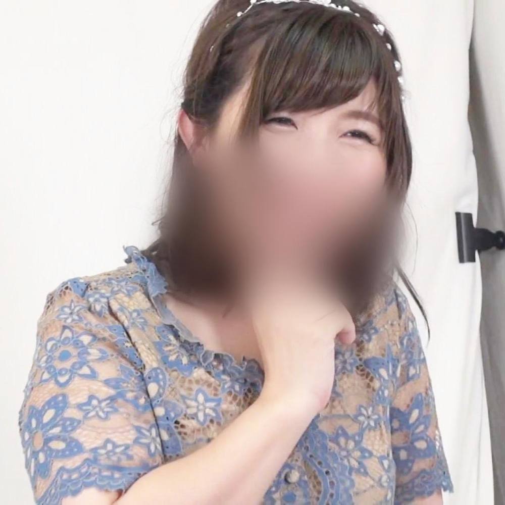 《素人・ハメ撮り》ふるゆわ童顔Fカップ巨乳娘◆デカチンで膣奥貫かれ色白ゆるふわボディを震わせて大絶叫！！