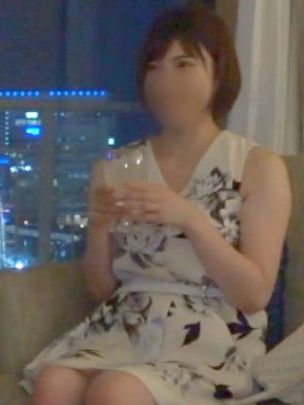 【個人】Gカップ爆乳でS級に美人なお姉さん♥ 無毛マンコにマグナムぶち込んで白濁液ドバーっ♥