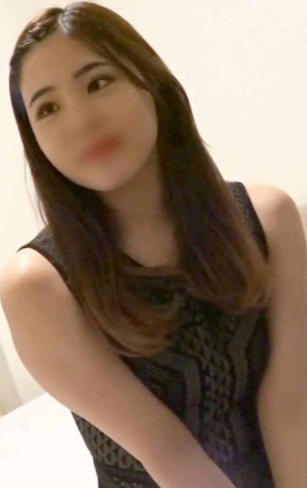 【個人撮影】色白で透明感のある看護学生(21歳) アイドル級の顔して陰毛はびっしり！！