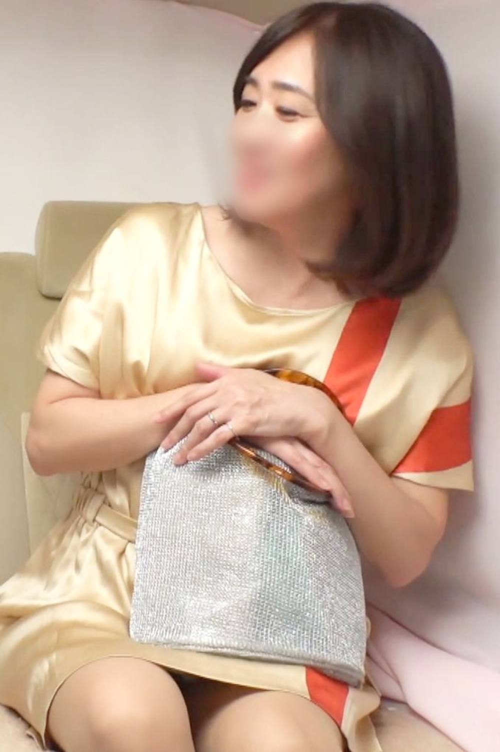 【個人撮影】愛嬌たっぷりの三十路奥様”まみさん”！ 羞恥心に駆られながらもそれは次第に興奮へ♥