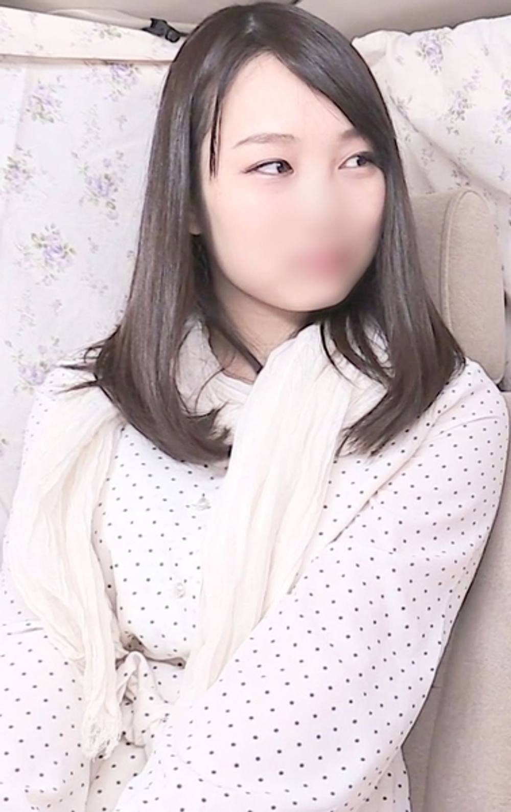 【個撮】色白で清楚系の人妻さんと不倫カーセックスしました♥ 電マをクリトリスに押し当てると挿入前から痙攣しながら豪快に絶頂♥