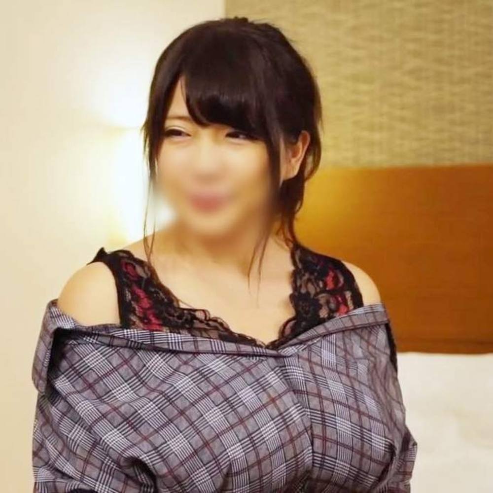 【中出し】Iカップ爆乳を持つ32歳・豊満人妻◆たっぷりと蓄えたお腹まわりの贅肉までもをタプンタプンと揺らして喘ぎ乱れる！ド迫*痴態！膣内射精！