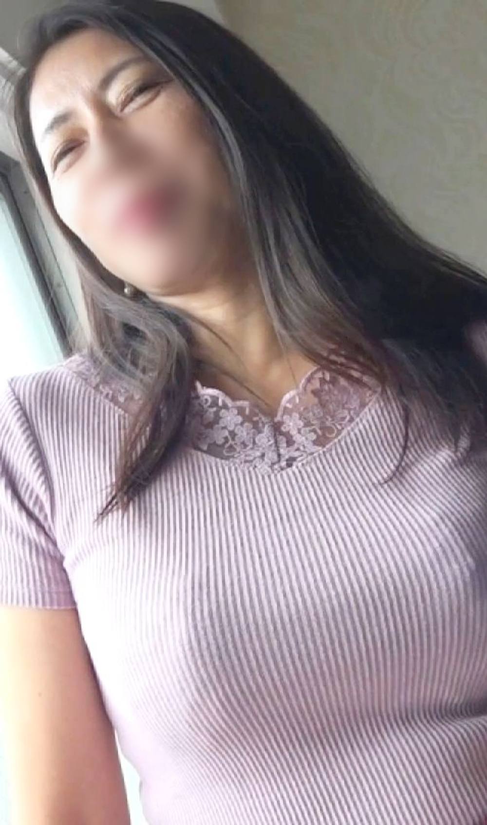 【個人撮影】大阪出身の巨乳人妻「しほさん」(48) 不倫チンポに突かれて顔を歪めながら豪快に絶頂しています！