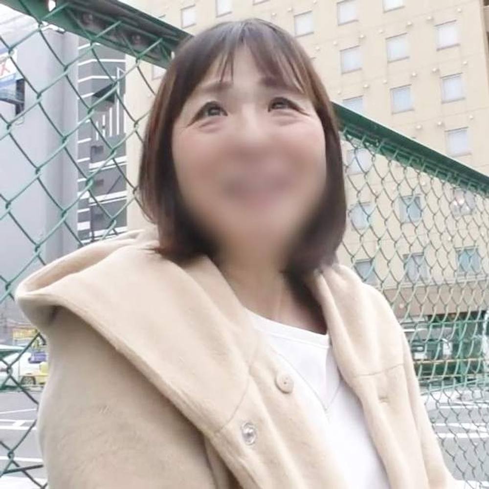 【熟女】清楚な57歳熟女◆突かれる度に歓喜の声を上げながらカラダを捩らせ快感を全身で味わう好きモノっぷりを披露！