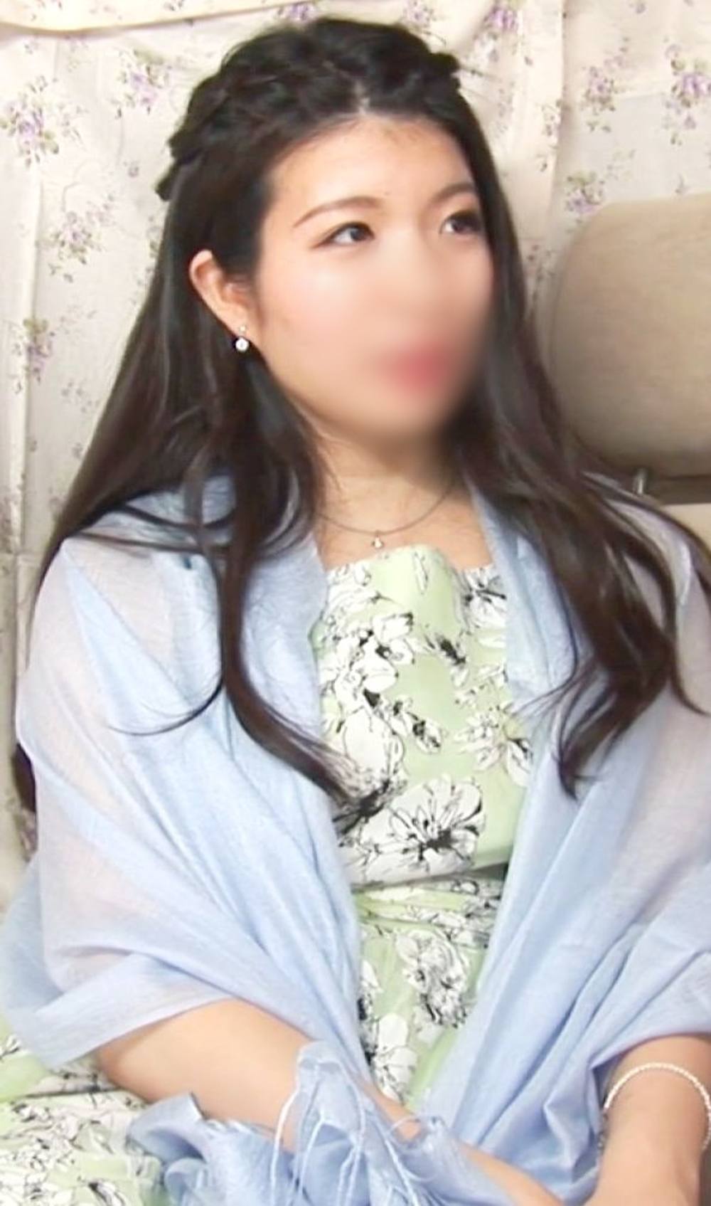 【個人撮影】色白で上品さ溢れる33歳の人妻さんと不倫しました。 見た目によらずドMで性欲剥き出しの状態で何度もイってます。