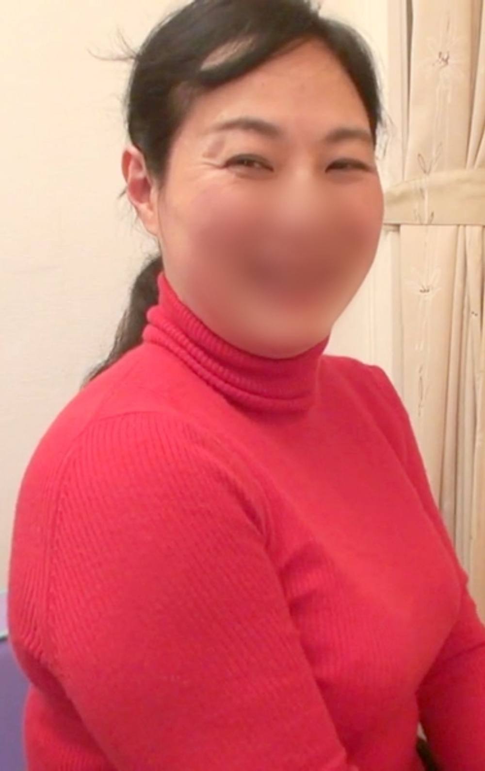 【個人撮影】ぽっちゃり体型で愛嬌のある57歳”みかさん” 剛毛おまんこは感度抜群で手マンと電マ責めで愛液が溢れて止まりません！