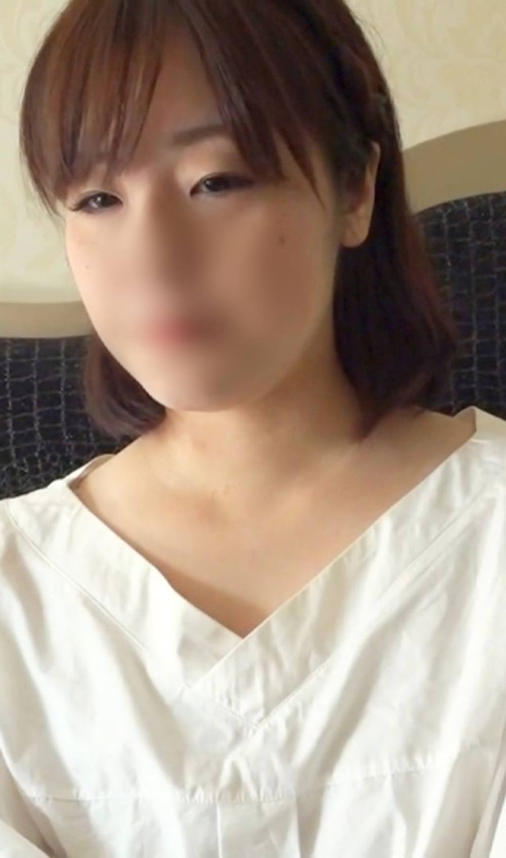 【素人】色白でスベスベした体の28歳若妻さん。 昼間から不倫SEXをして悶絶→中出しで怒ることもなくお掃除フェラまで。